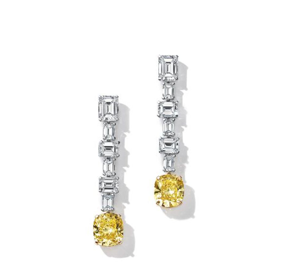 Lady Gaga's Tiffany & Co. yellow and colorless diamond drop earrings